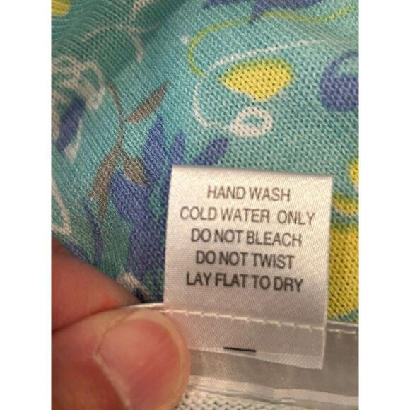 Wild Palms Size Medium Floral Button up V-Neck Cardigan - Picture 4 of 4